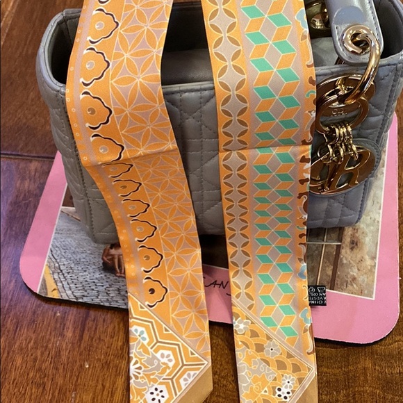 Twilly - Picture 3 of 3